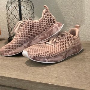 NOBULL Rose Camo Mesh Runner